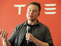 Elon Musk tells Tesla shareholders to buy Ford stock