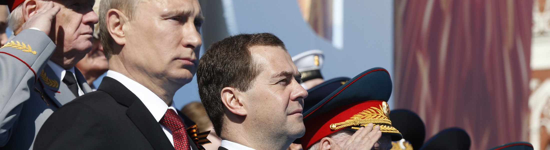 Сказка о великой державе: зачем России нужна война
