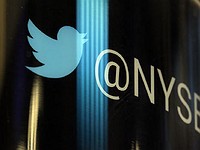 Early Twitter backer hates the stock he once loved, dumps shares