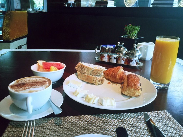 ليلة في أحد أفضل الفنادق في العالم