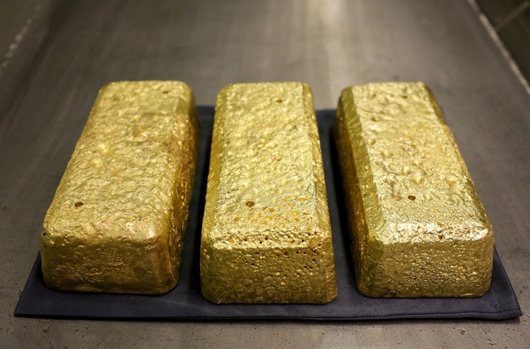 بحثا عن الذهب