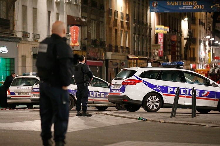 Rusga em Paris termina com dois mortos e sete detidos