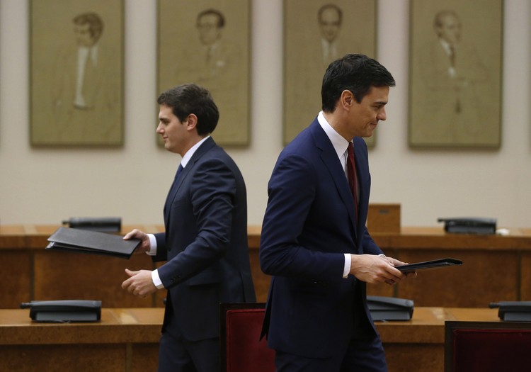 Las divisiones internas hacen mella en Podemos