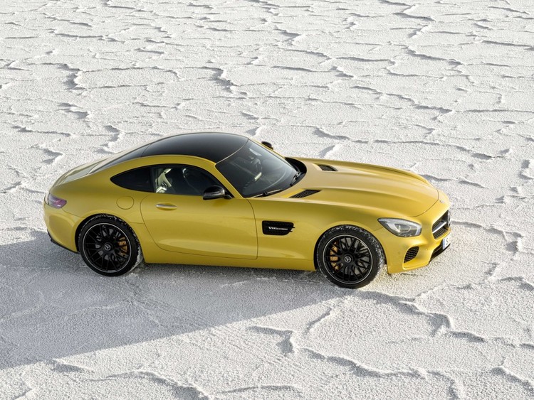 العروض الأولى لمعرض السيارات بباريس