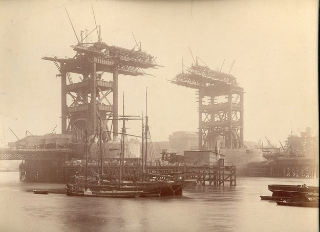 Os edifícios mais famosos antes de estarem prontos