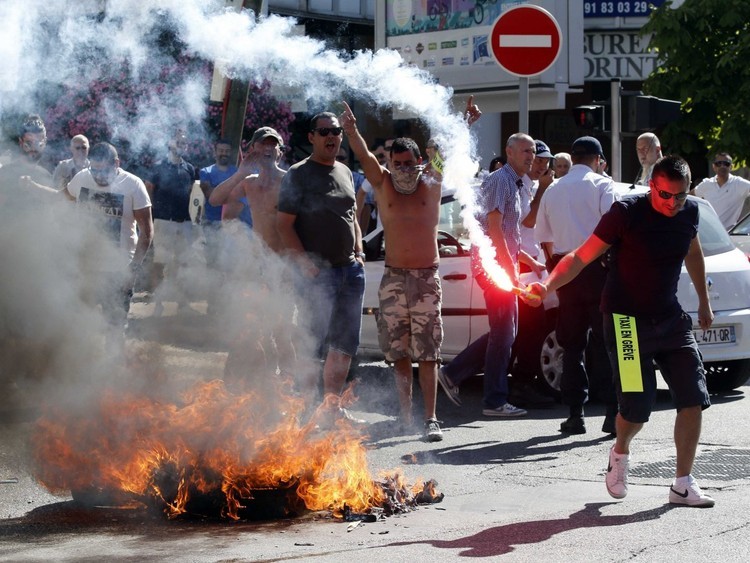 París está quemando a Uber
