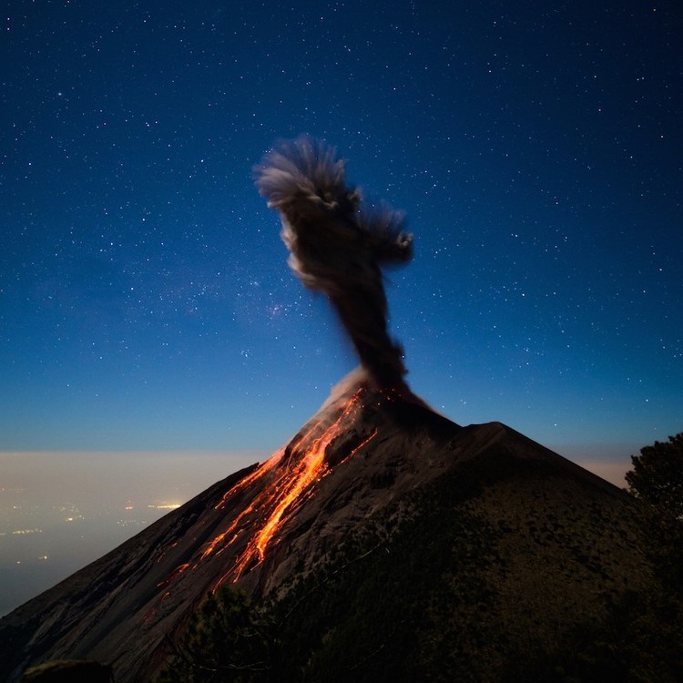 La historia de las fotografías de un volcán