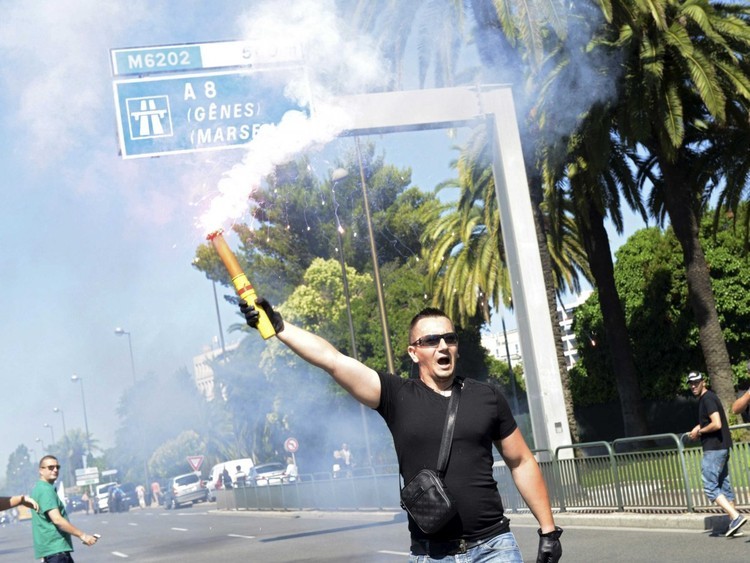 París está quemando a Uber