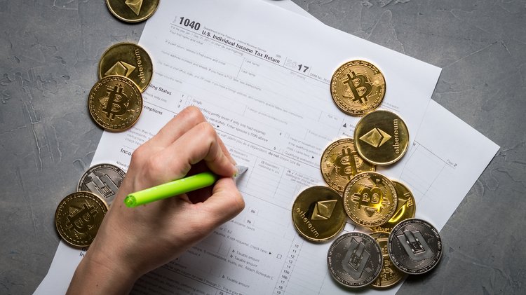 Crypto Tax Experts: "It’s A Nightmare for Most People"