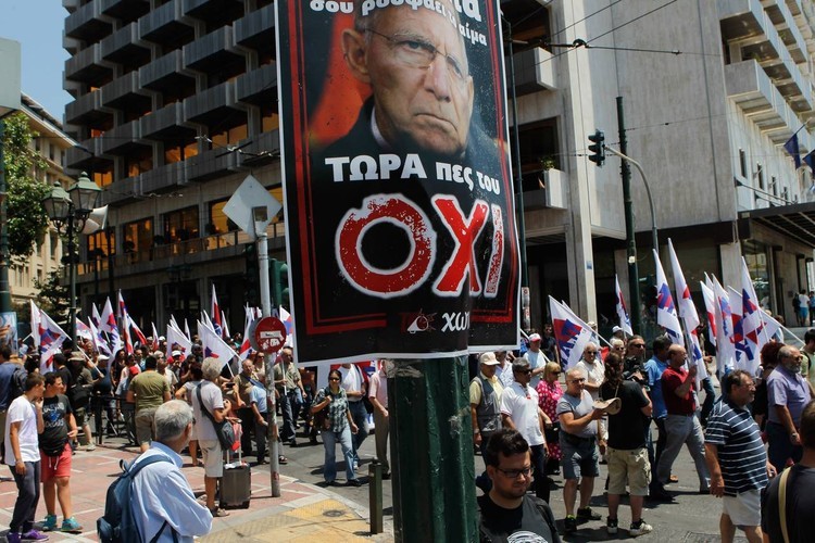 ميركل تبني الرايخ الرابع