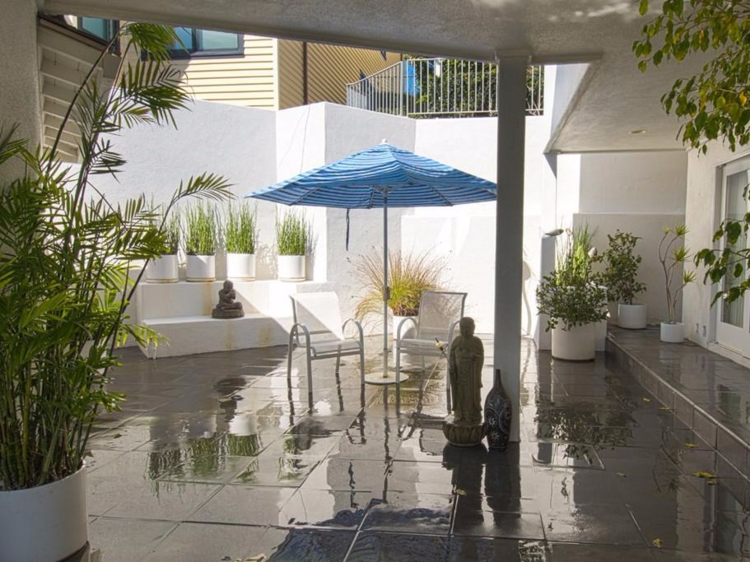 FOTOS: ¿Cómo es la casa que Warren Buffett vende por 11 millones $?