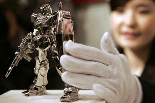 Gli 11 oggetti più cari e inutili del mondo