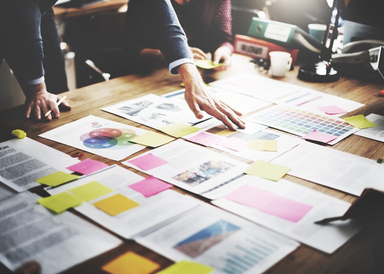 7 cose stupende che succedono quando la smetti di preoccuparti di essere troppo disponibile