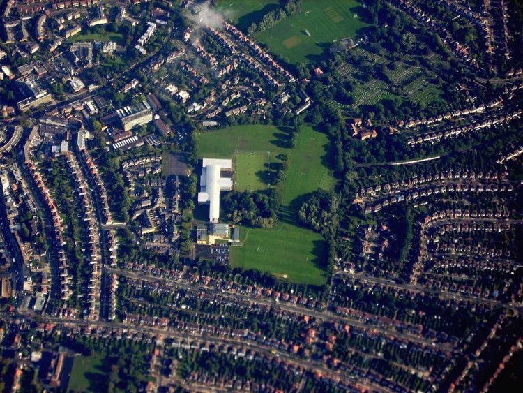 Conozca a Angela Ahrendts, la ejecutiva mejor pagada de EE. UU.