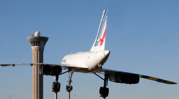 Terremoto Centro Italia, slavina si abbatte su hotel nel Gran Sasso