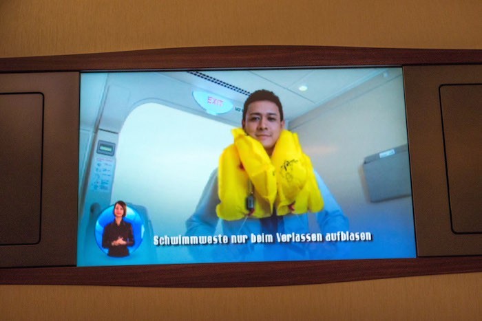 ماذا يعني أن تطير بالخطوط الجوية السنغافورية في الدرجة الأولى بكلفة 18000 دولار