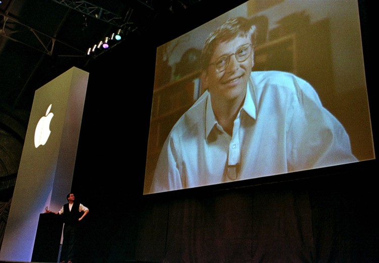 22 مقولة مقتبسة من بيل جيتس