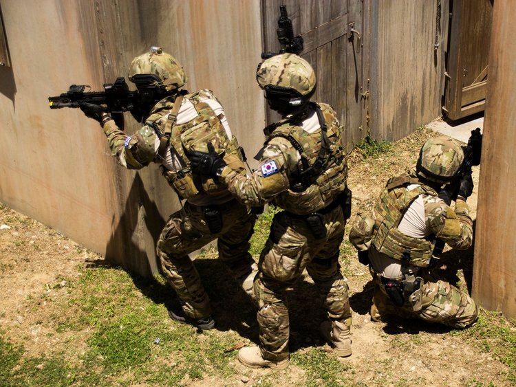 As 10 potências militares do mundo