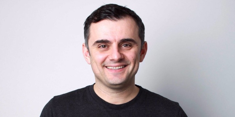 Desde Twitter hasta el Financial Times: ¿Qué leen las personas de éxito por la mañana?