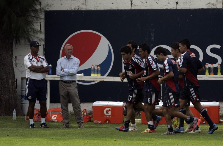 Zidane confirmado como técnico do Real Madrid