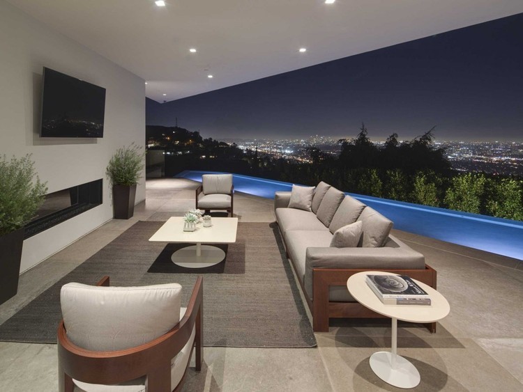 قصر كلفين كلاين الفاخر