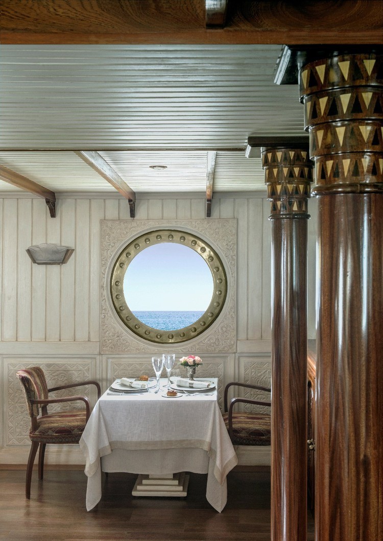 Vendesi ex nave spia sovietica