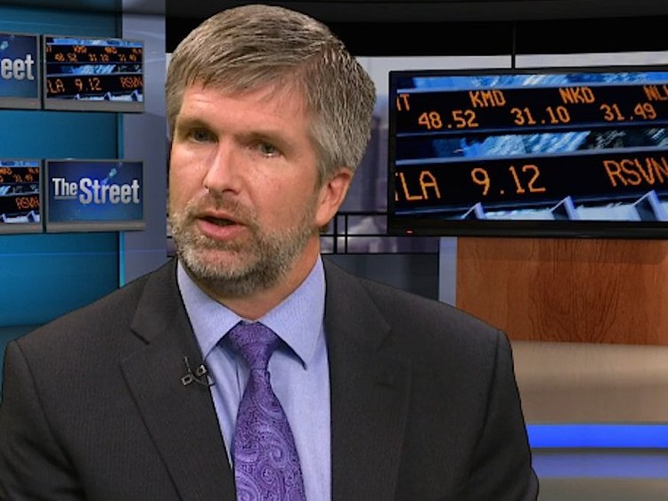 عشرة مدراء أصحاب أعلى الرواتب