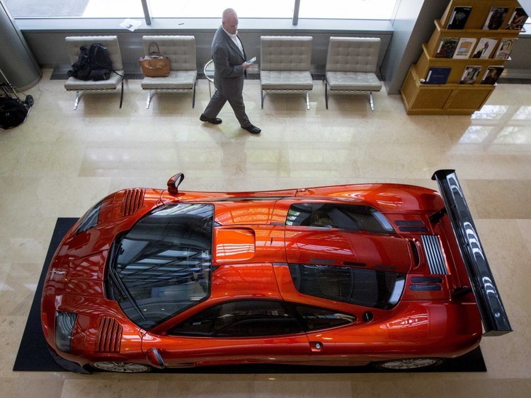  أندر سيارة McLaren F1 LM