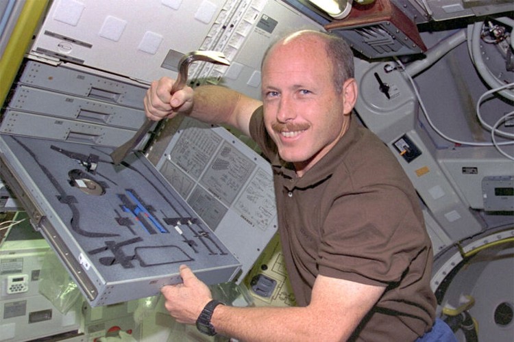 Las armas de los astronautas