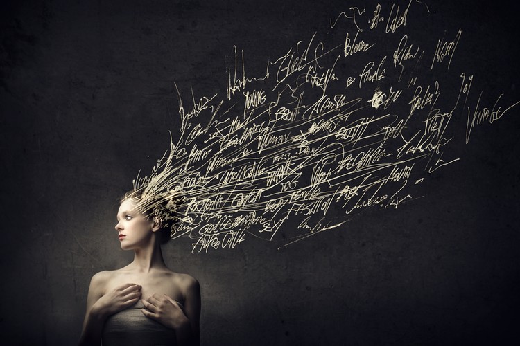 La razón por la que seguimos tomando decisiones estúpidas