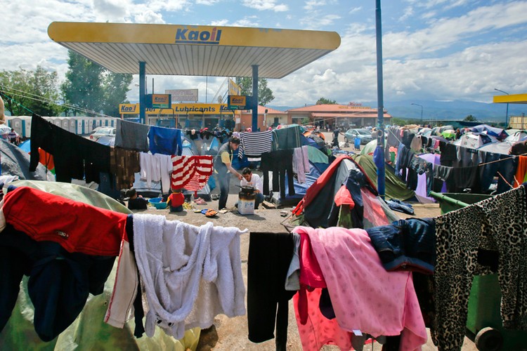 Europa: criação de imposto sobre o combustível para financiar crise dos refugiados