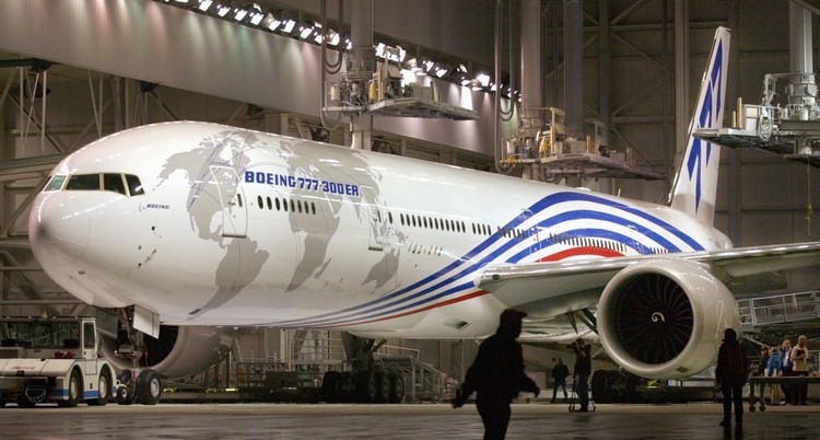 Boeing 777: La historia del avión que se ha convertido en un icono de la aviación civil