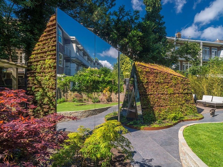 As impressionantes casas espelhadas