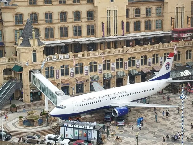 صور: رجل أعمال صيني حول Boeing 737 إلى مطعم