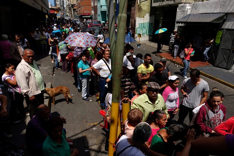 A Arábia Saudita e o petróleo - como o feitiço se virou contra o feiticeiro