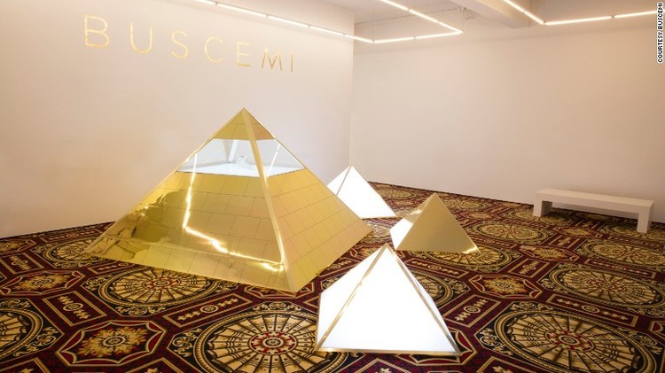 Новое понимание роскоши от бренда Buscemi: Кроссовки с бриллиантами за $132 000