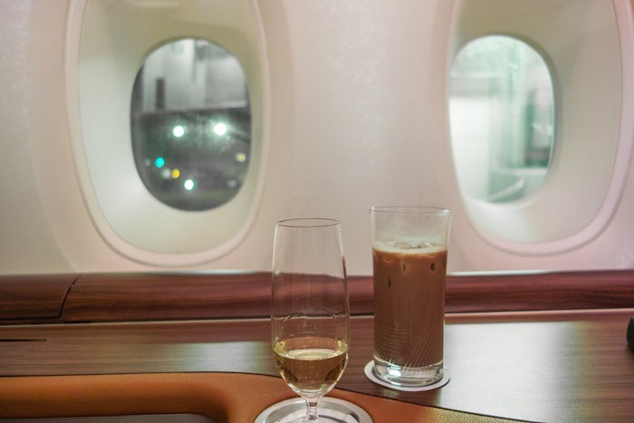 ماذا يعني أن تطير بالخطوط الجوية السنغافورية في الدرجة الأولى بكلفة 18000 دولار