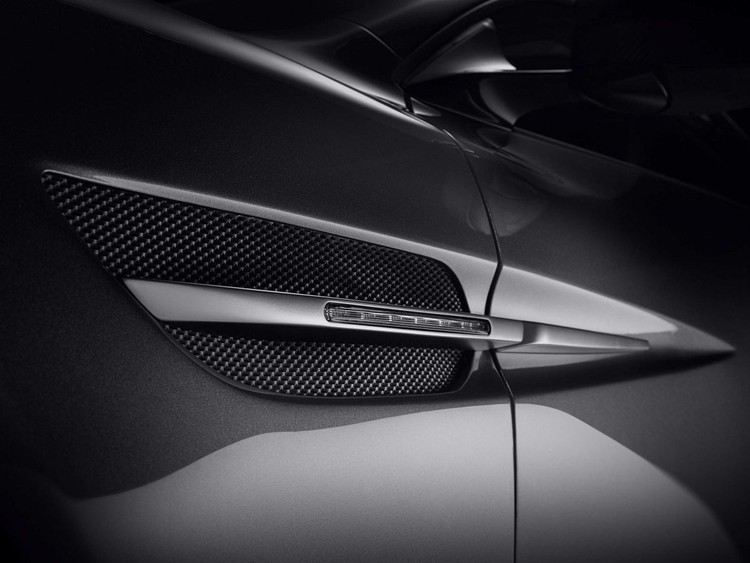 Eis o Aston Martin por que todos esperávamos