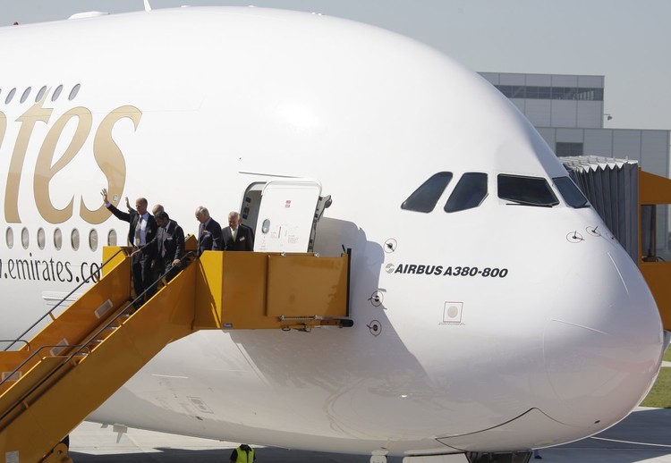 Airbus 380 كبيرة جدا بالنسبة للسماء