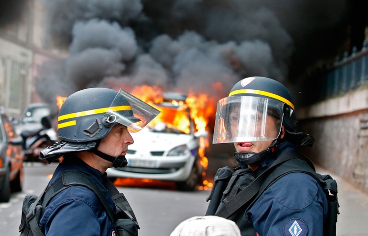 La sfida della Francia per garantire la sicurezza durante i campionati di calcio Euro 2016
