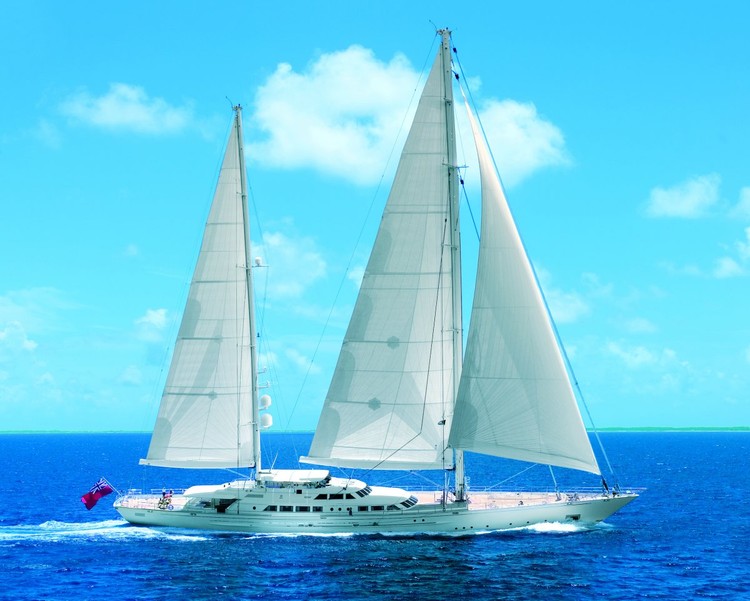 O maior iate à vela em alumínio do mundo