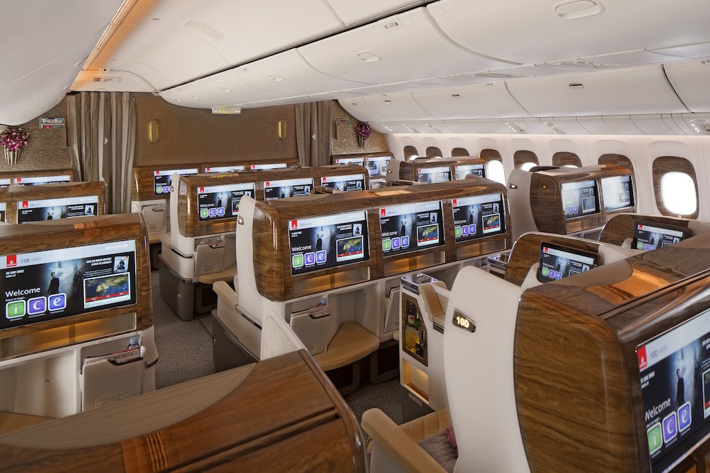 ФОТО: Как проходит полет в обновленном первом классе Emirates