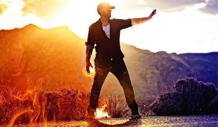 Consigue el equipamiento de un super héroe