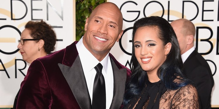 Cómo gana y gasta el dinero Dwayne "The Rock" Johnson