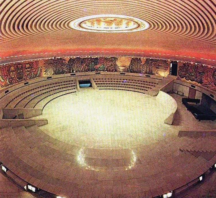 شبح الشيوعية يطارد أوروبا