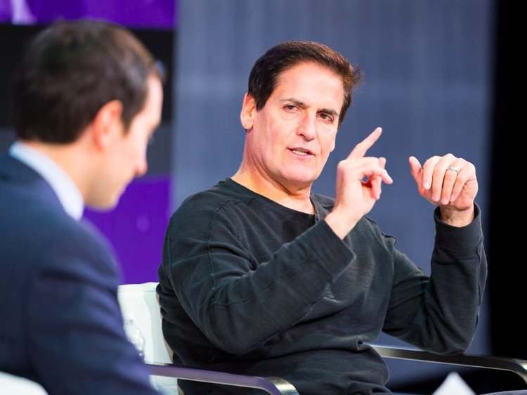 ¿Cómo es el día a día en el trabajo del multimillonario inversor Mark Cuban?