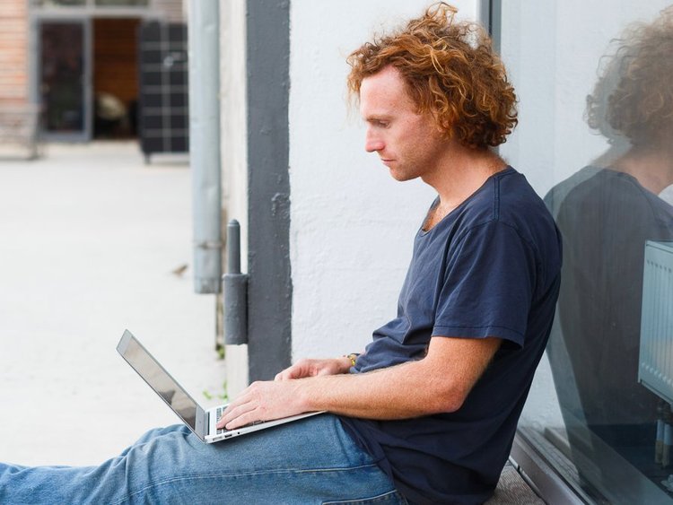 Cómo administrar tu dinero cuando tienes 30 años