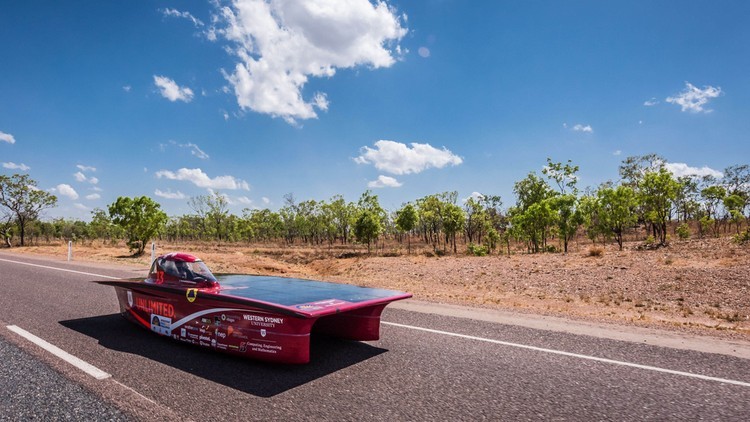 Carreras bajo el sol