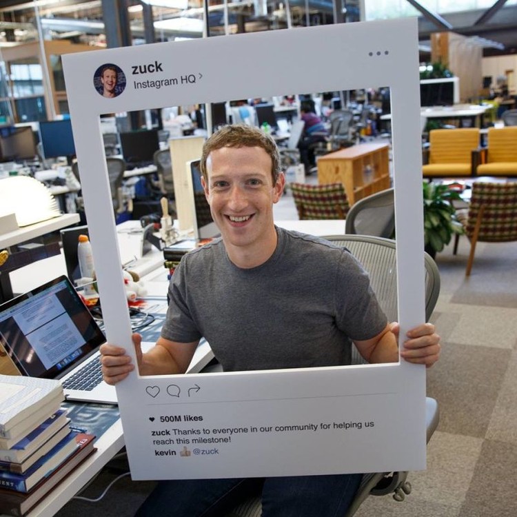Mark Zuckerberg es tan paranoico como nosotros