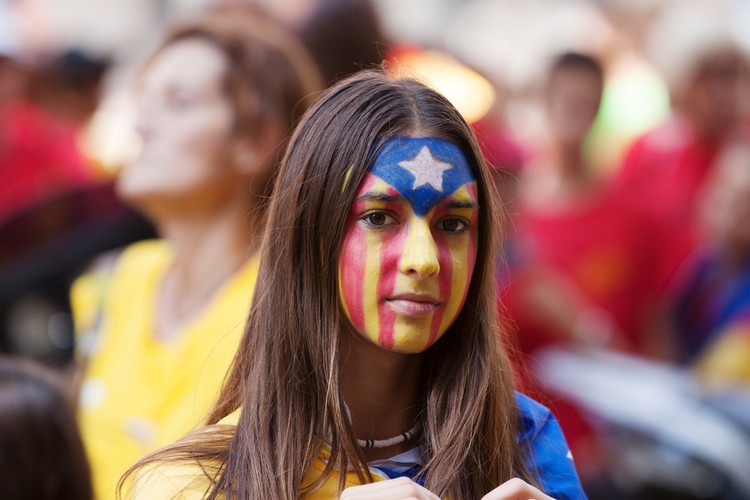 من ضد الاستقلالية الكاتالونية